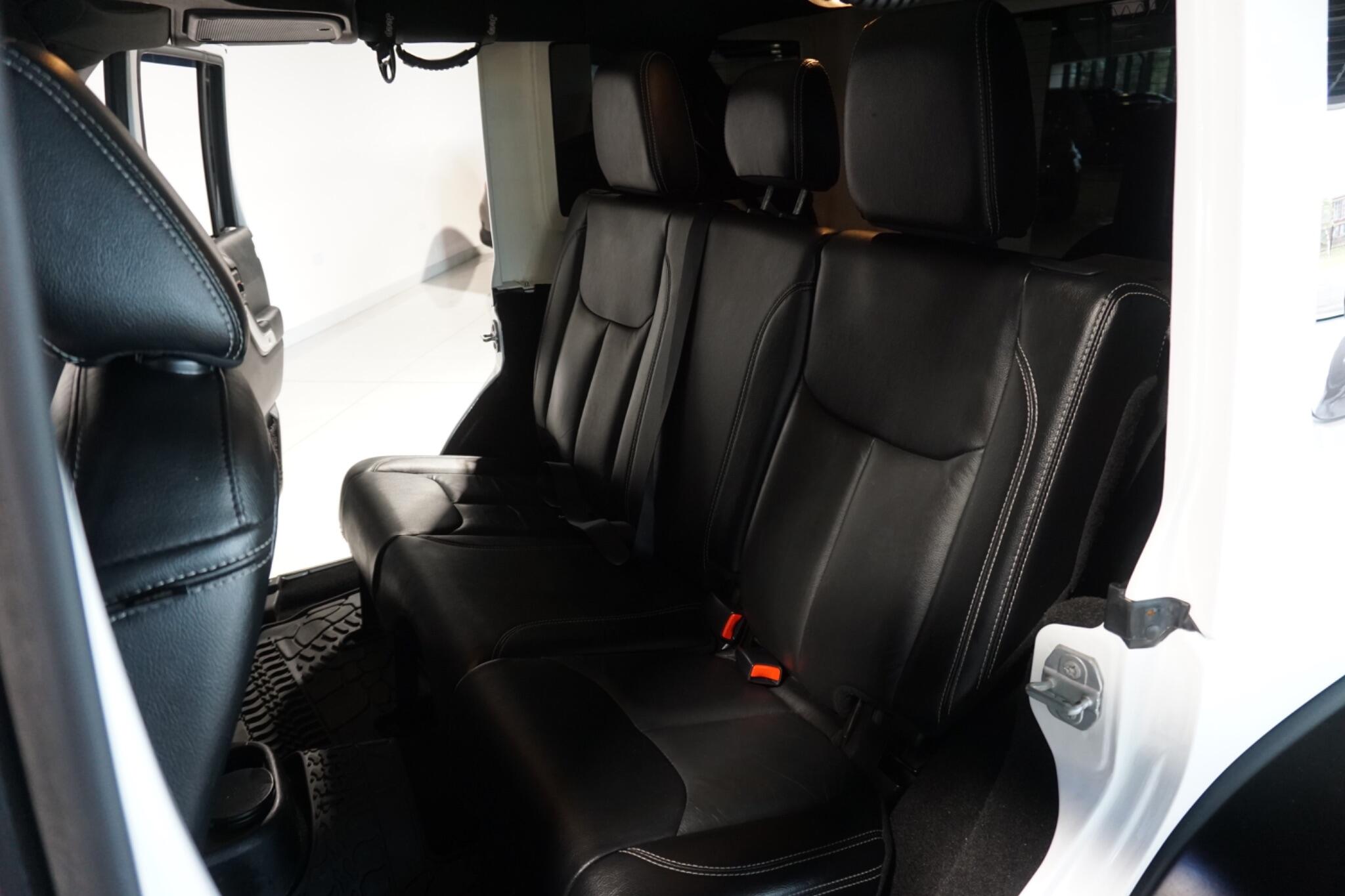 Jeep Wrangler 3.6 V6 JK Edition SUV 4dr Petrol Auto 4WD Euro 6 (280 bhp)